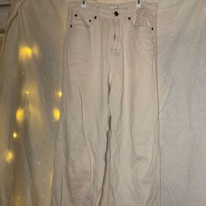 Wide leg cream colored pants! Raw hem!